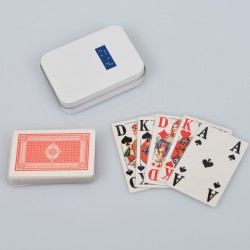 Ein Bild von dem Kartenspiel Sehbehinderten, Skatspiel mit 32 Karten französisches Deck